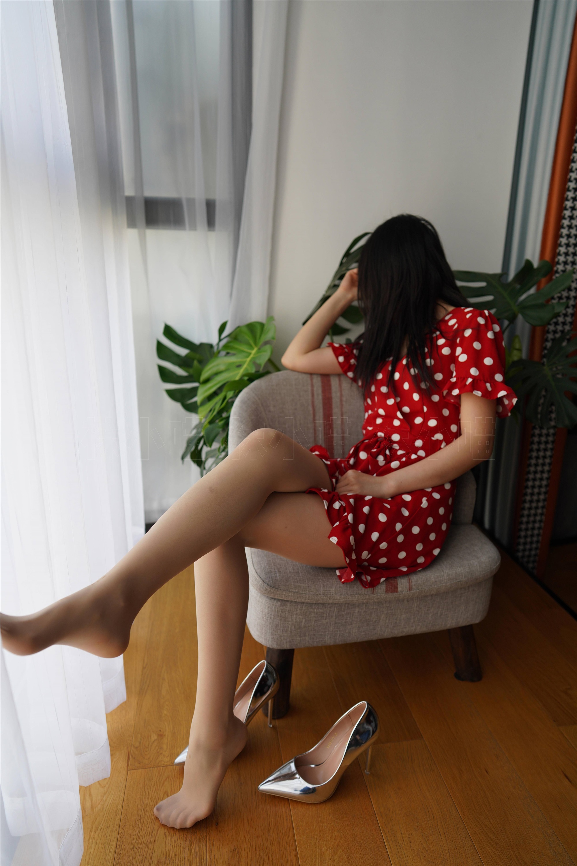 kittyWawa袜小喵  KT263 波点红裙